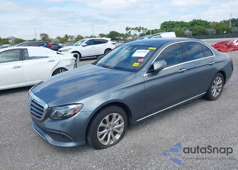 2017 Mercedes-Benz E 300 из США, поврежденный, VIN WDDZF4JB2HA137353